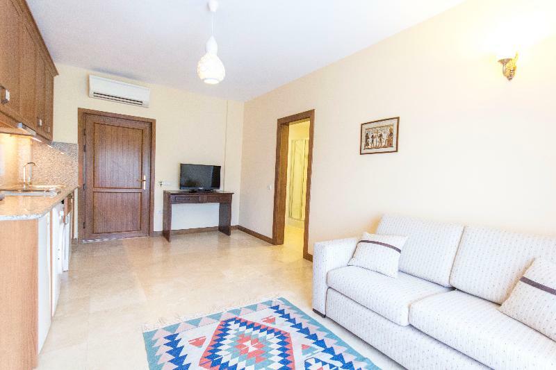 Yaliciftlik Ipek Garden Palace Residence מראה חיצוני תמונה